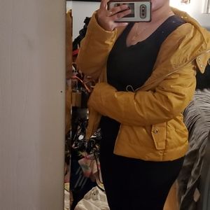 Fashion nova puffer jack